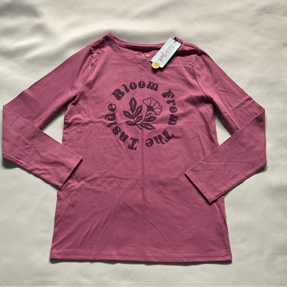 Cat & Jack Girl's Bloom From‎ The Inside Graphic T-Shirt Size Large (10-12)
